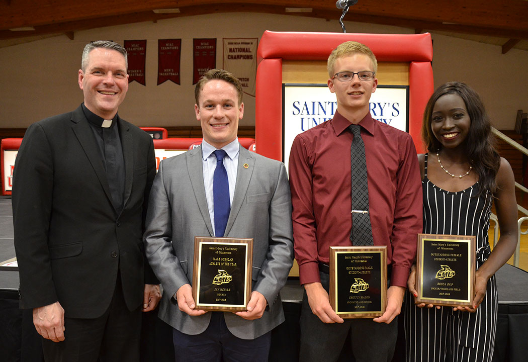 Current and former athletes honored during ‘M’ Club weekend